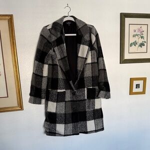 Lulu's Checkered Coat Sz M